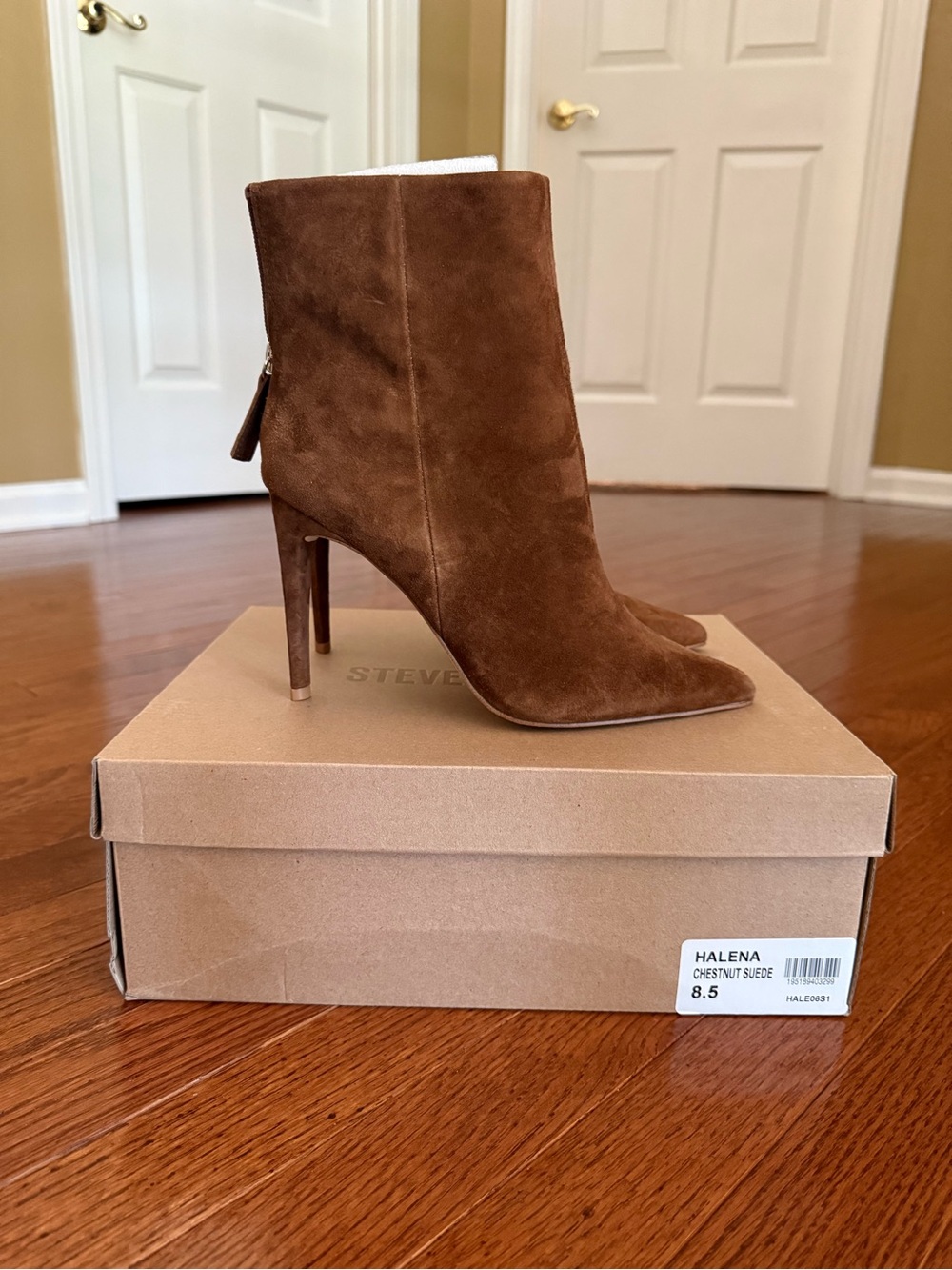 Steve Madden Chestnut Suede Pointed Toe Ankle Boots